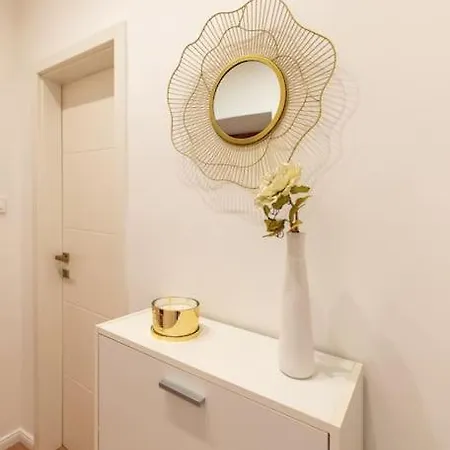 Apartment Nedinium *